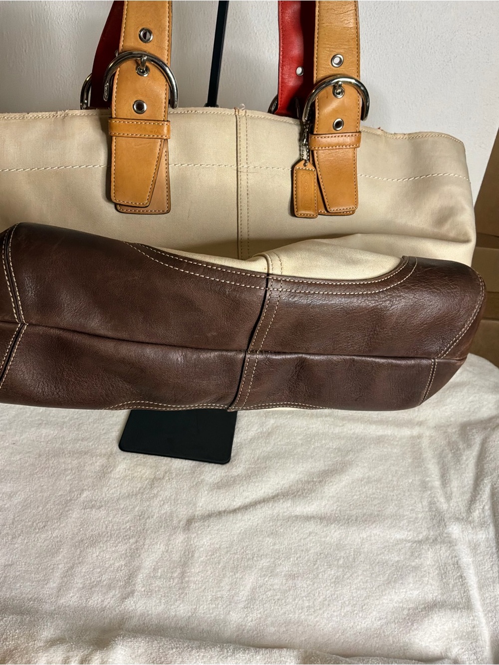 Vintage Y2K Coach Orange Leather Creed Patch Interior - Picture 3 of 7